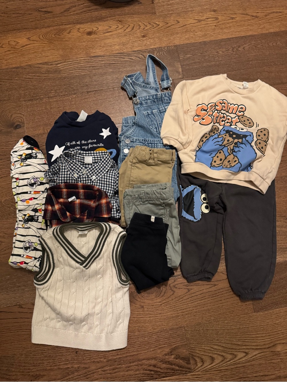 Boys clothing toddler bundle (2 years)